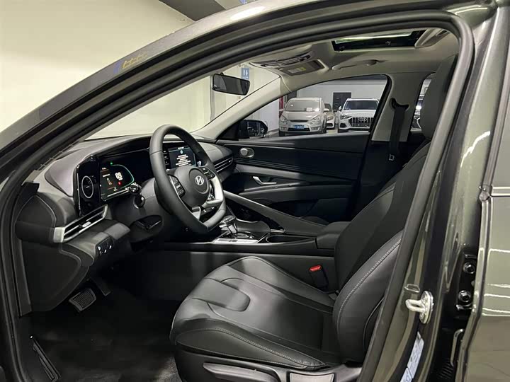 Фото 8 - Hyundai Elantra N line