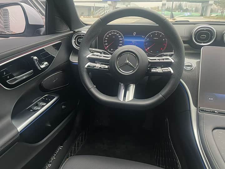 Фото 7 - Mercedes-Benz C-Class