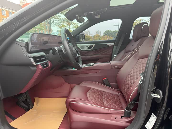 Фото 8 - Cadillac CT6