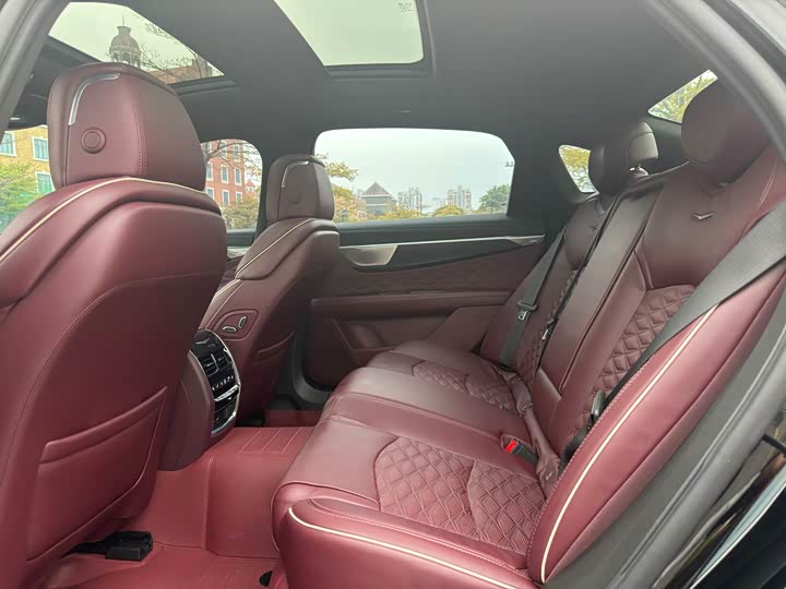 Фото 9 - Cadillac CT6