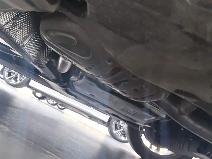 Фото 6 - Audi A4L