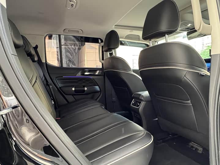 Фото 7 - Tank 300