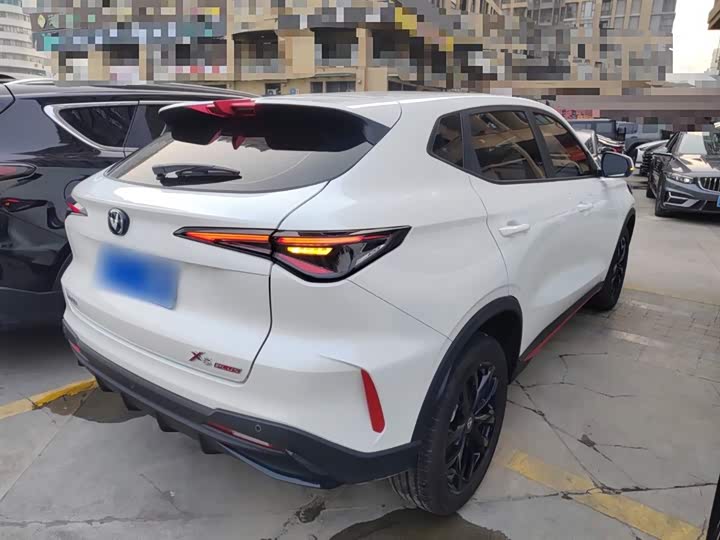 Фото 7 - Changan X5 Plus
