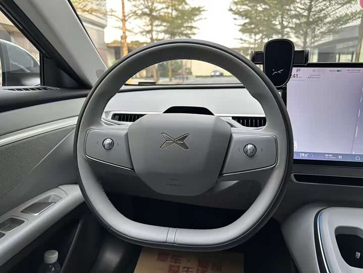 Фото 6 - XPeng Mona M03