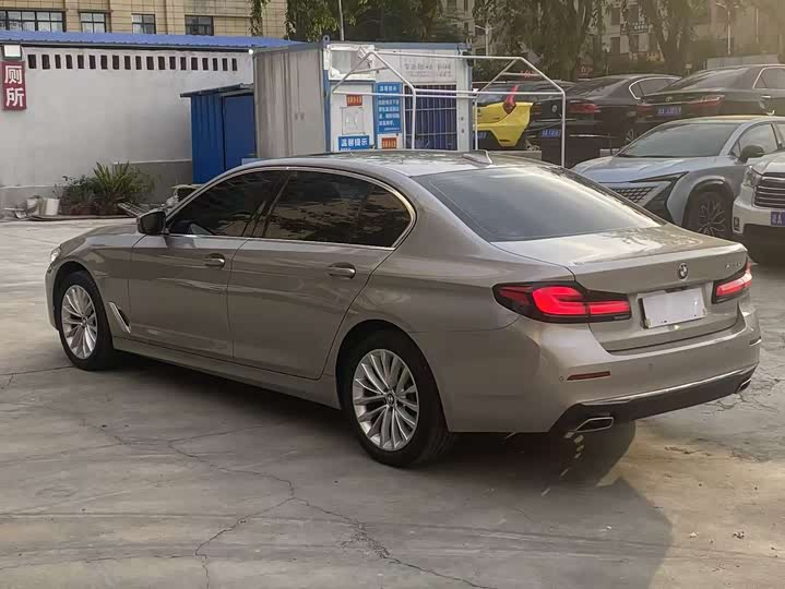Фото 9 - BMW 5 Series