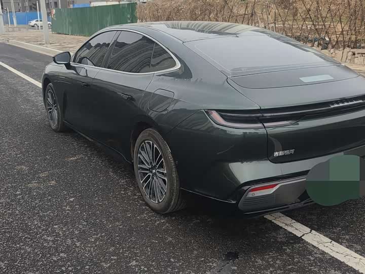 Фото 7 - Geely Galaxy Starshine 8 EM-i