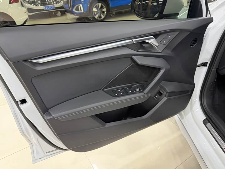 Фото 8 - Audi A3