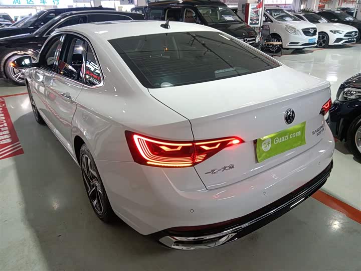 Фото 5 - Volkswagen Sagitar L