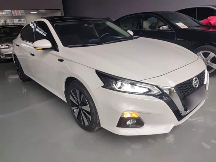 Фото 4 - Nissan Teana