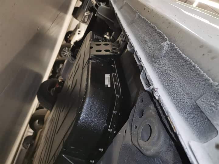 Фото 2 - Bestune Pony