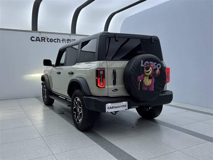 Фото 4 - Ford Bronco