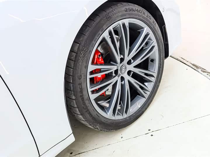 Фото 8 - Audi A7