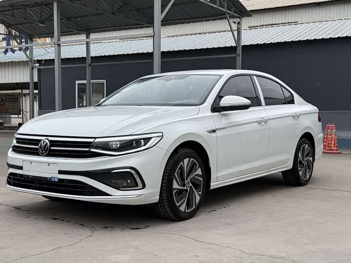 Фото 1 - Volkswagen Bora