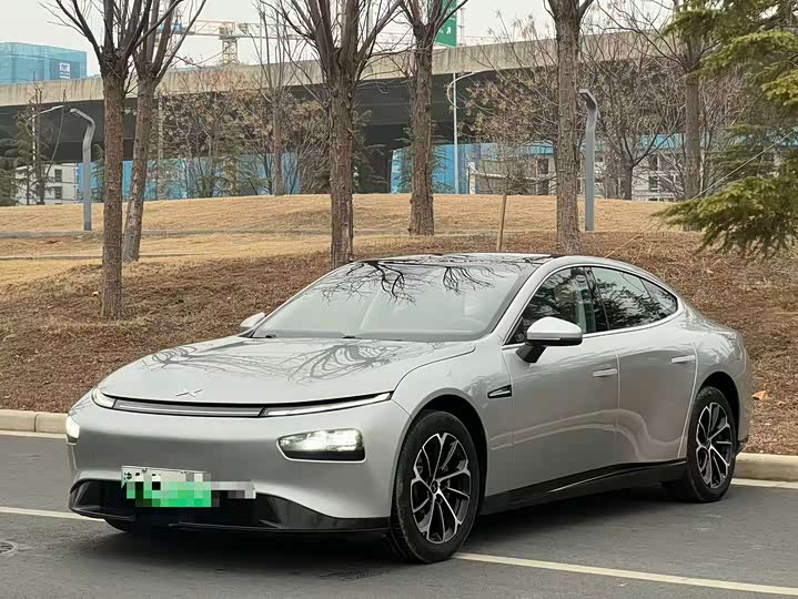 Фото 1 - XPeng P7