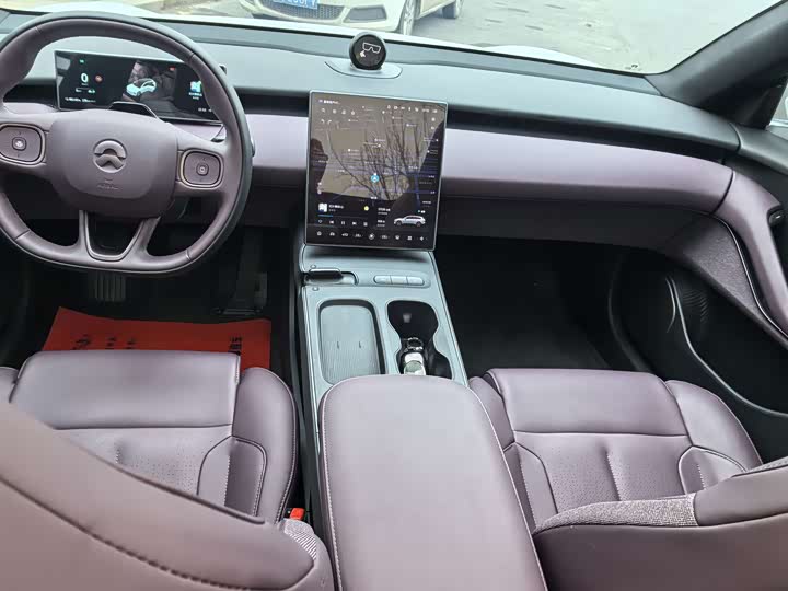 Фото 6 - Nio ET5T