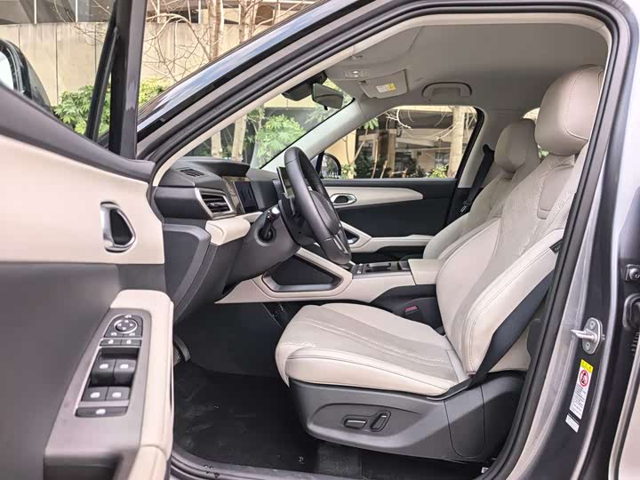 Фото 5 - BYD Yuan Up