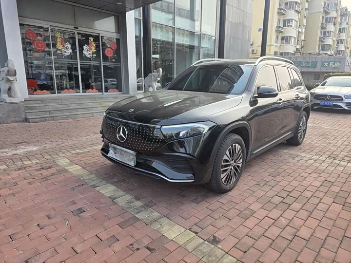 Фото 1 - Mercedes-Benz EQB