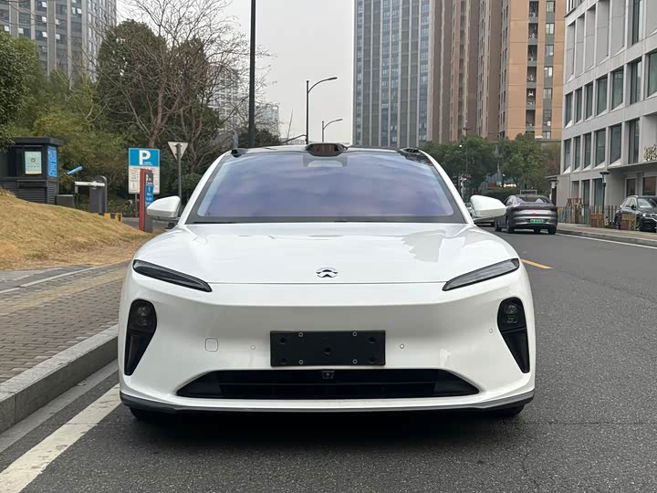 Фото 2 - Nio ET5