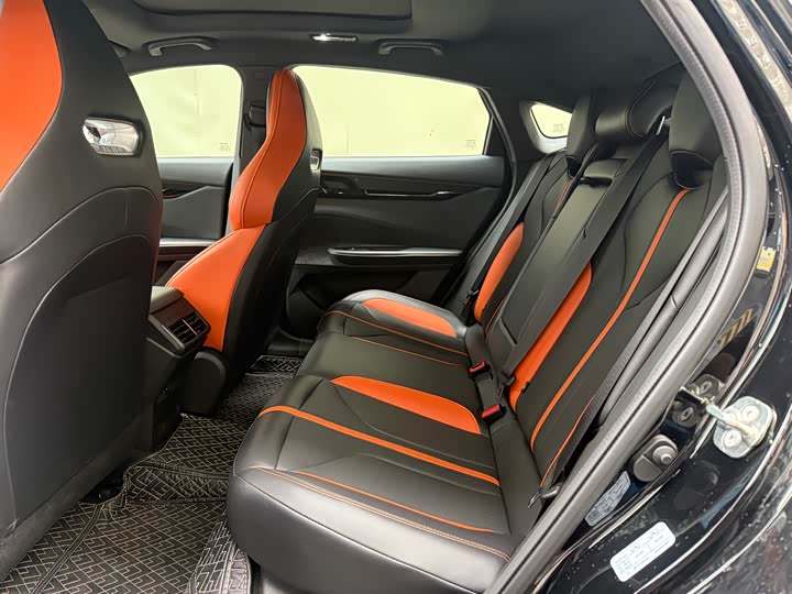 Фото 6 - Changan UNI-V