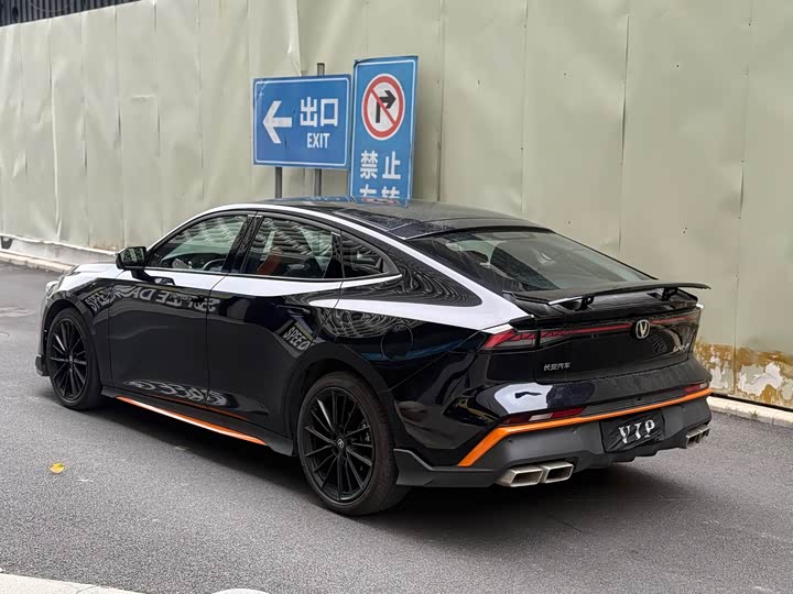 Фото 8 - Changan UNI-V