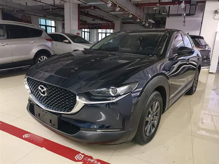 Фото 2 - Mazda CX-30