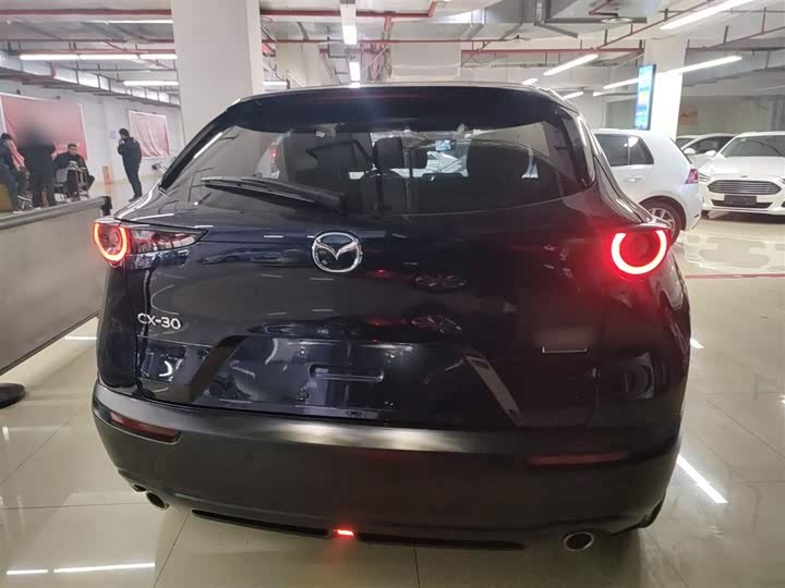 Фото 6 - Mazda CX-30