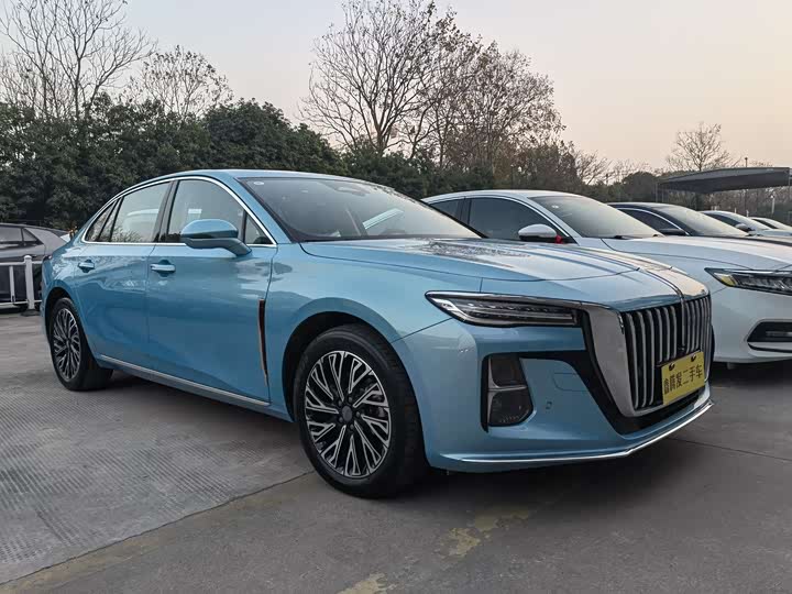 Фото 3 - Hongqi H5