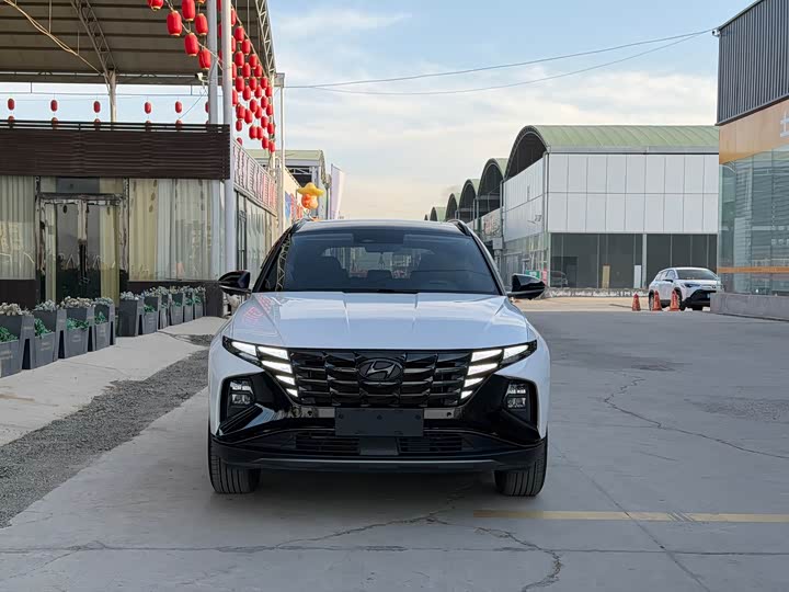 Фото 2 - Hyundai Tucson L