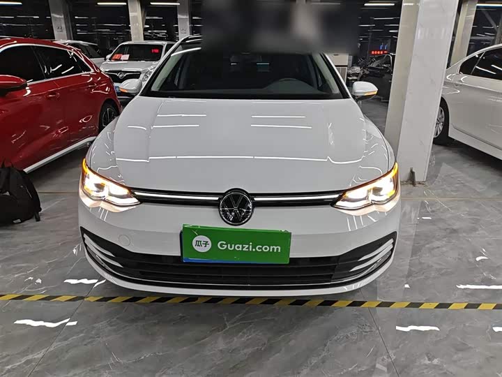 Фото 3 - Volkswagen Golf