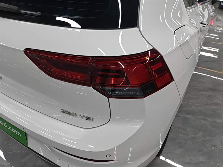 Фото 8 - Volkswagen Golf