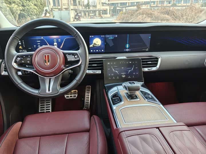 Фото 7 - Hongqi E-HS9