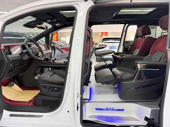 Фото 8 - GAC Trumpchi M8