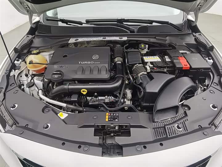 Фото 6 - Buick Verano