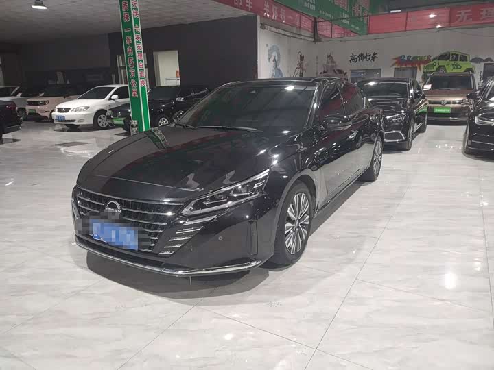 Фото 1 - Nissan Teana