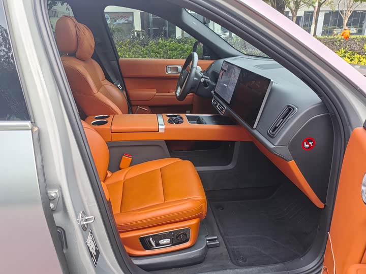 Фото 7 - LiXiang L8