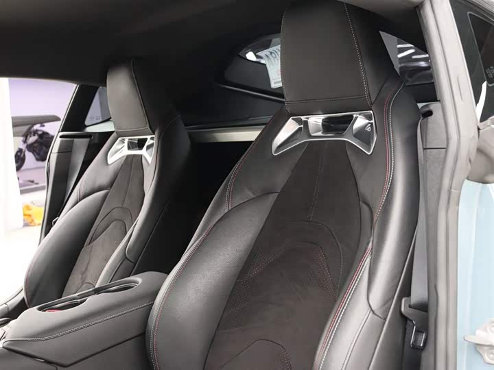 Фото 3 - Toyota Supra