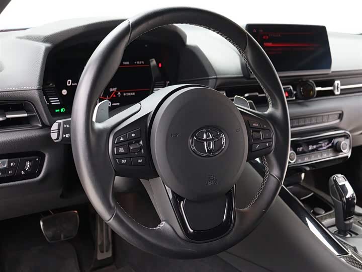 Фото 9 - Toyota Supra