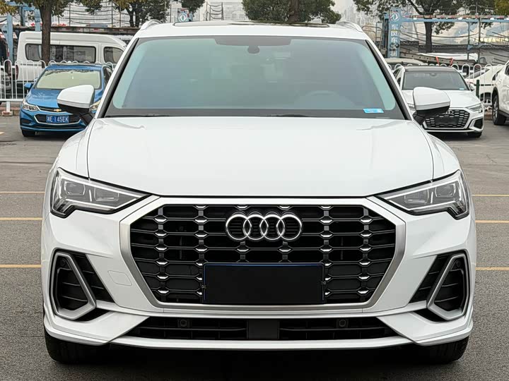 Фото 3 - Audi Q3