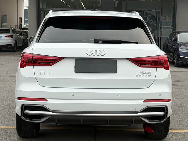 Фото 6 - Audi Q3