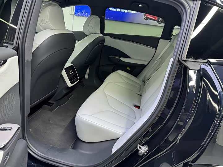 Фото 7 - XPeng G7