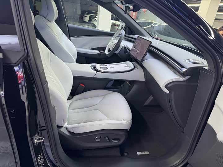 Фото 8 - XPeng G7