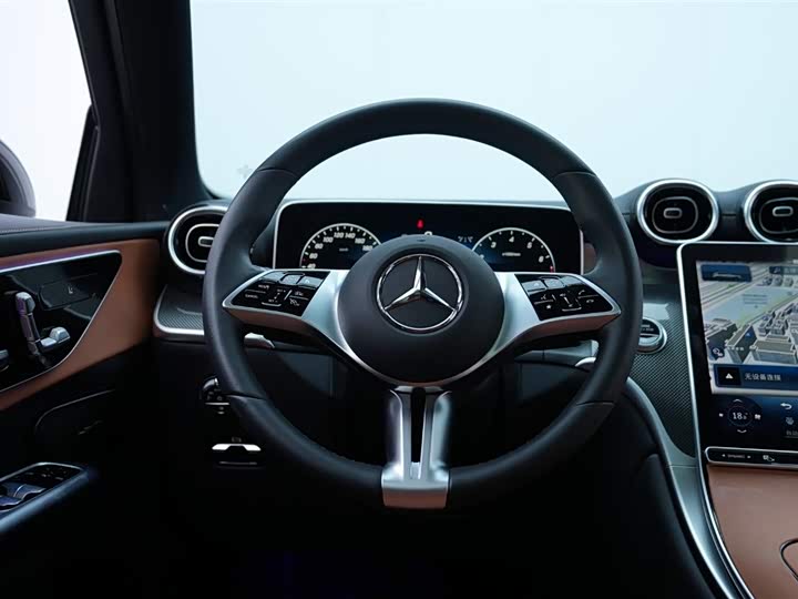 Фото 8 - Mercedes-Benz GLC-Class