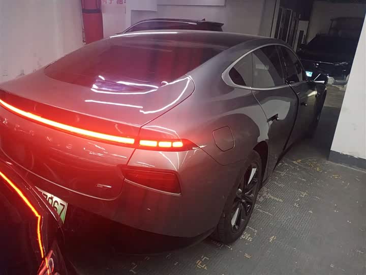 Фото 7 - XPeng P7