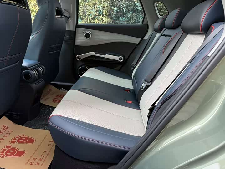 Фото 8 - BYD Yuan Plus