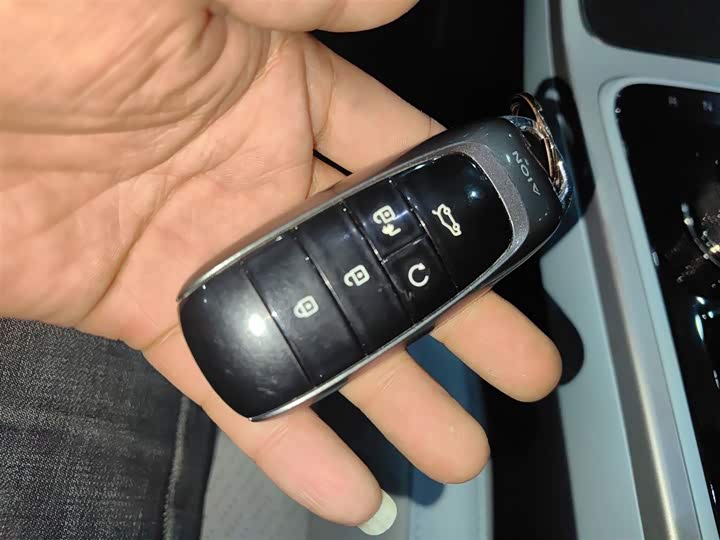 Фото 9 - GAC Aion Y