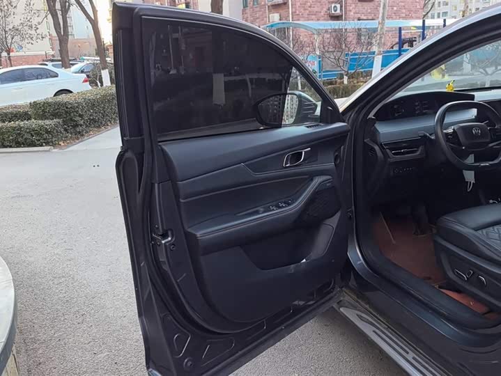 Фото 7 - Changan UNI-K Hybrid