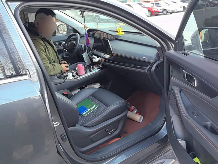 Фото 8 - Changan UNI-K Hybrid