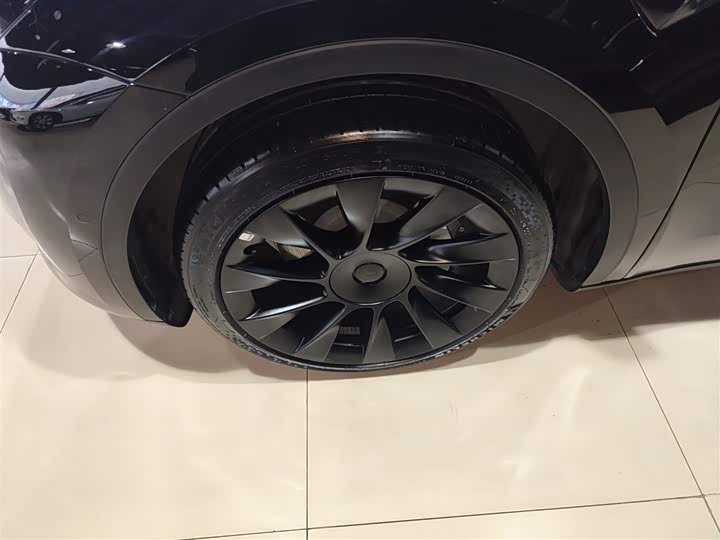 Фото 5 - Tesla Model Y