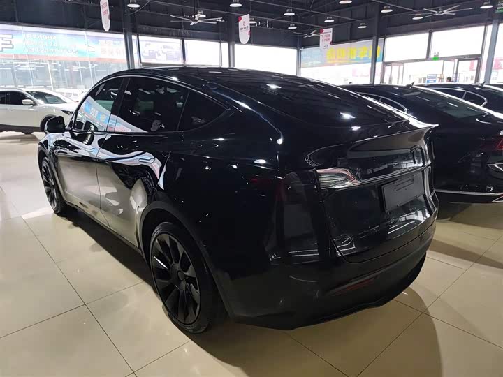 Фото 7 - Tesla Model Y