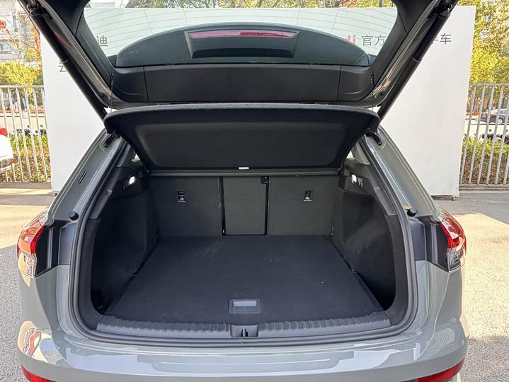 Фото 9 - Audi Q4 e-tron